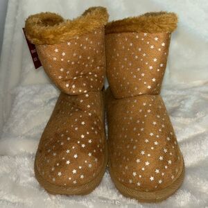 Plush Faux Fur Brown Boots With Silver Stars size 3 NIB